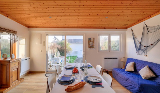 Chalet for 4 in Loctudy 500m from the beach