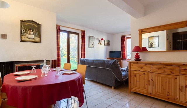 Chalet for 6 in Peyragudes with fireplace and BBQ