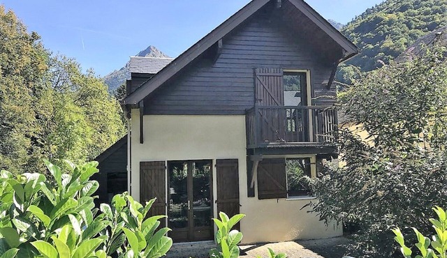 Chalet for 6 people in Cauterets with free parking space