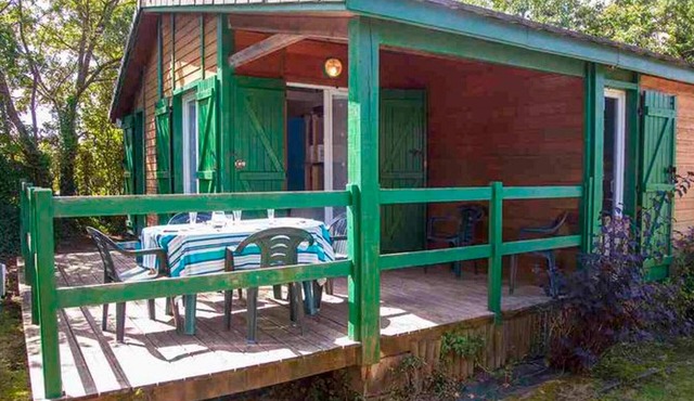 Chalet for 6 People with Terrace in Naucelle