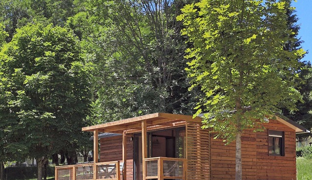 Chalet for 6 with terrace in Lablachère