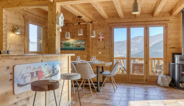 Chalet for 8 in Crest-Voland, perfect for a mountain getaway