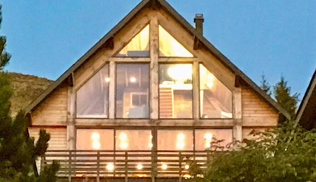 Chalet Lanorak Super Besse center 4/10 people, exceptional view of Lake and Slopes.