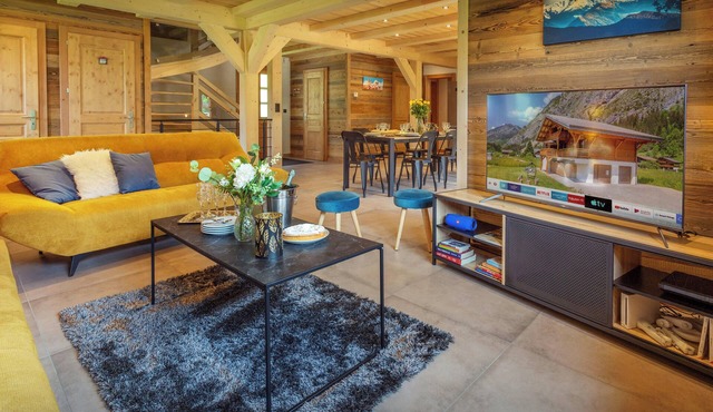 Chalet Les Vardafes - ski and spa holiday for 8 - OVO Network