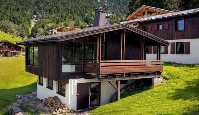 Chalet Le Jorat - mountain activities and calm in the Alps - OVO Network