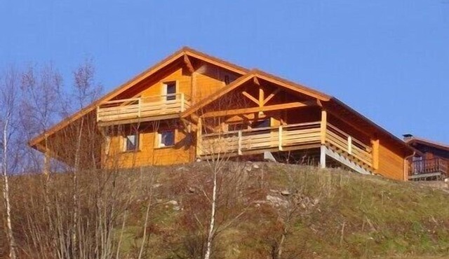 Chalet for 10-12 persons. Luxurious. Week, week-end. Sauna and Jacuzzi