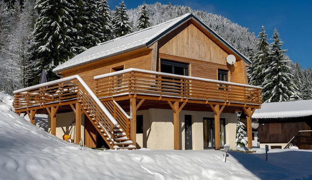 Chalet du Souillet with Mountain View, Private Terrace and Wi-Fi