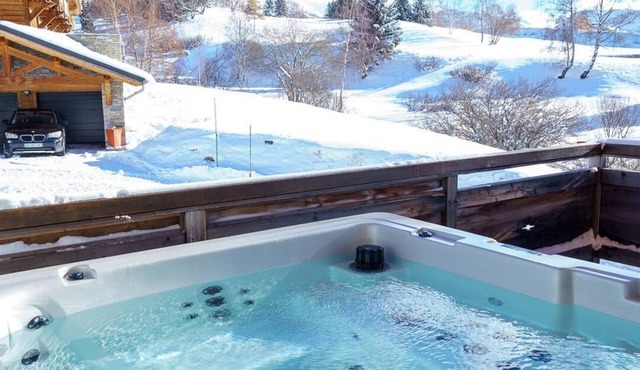 Chalet Friandise - 4 bedroom with outdoor Jaccuzzi