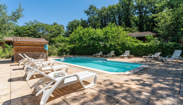 Chalet 'Gite Serpolet' with Shared Pool, Private Terrace and Wi-Fi