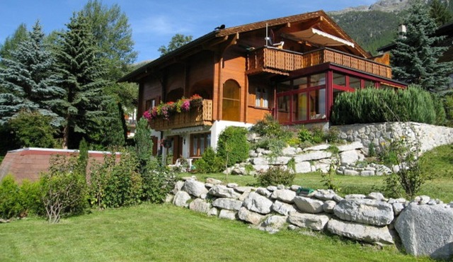 Chalet Grächen / St. Niklaus with a panoramic view of several four-thousanders