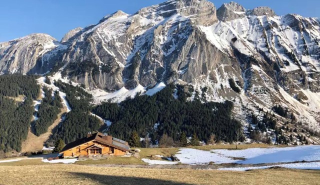 Chalet 'Grand - Coeur De La Montagne' with Mountain View, Private Terrace and Wi-Fi