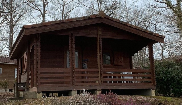 Chalet 'Guzet 4 Personnes 6' with Private Terrace, Private Garden and Wi-Fi