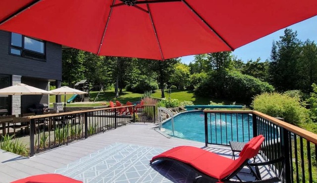 Chalet Hill Top Inn