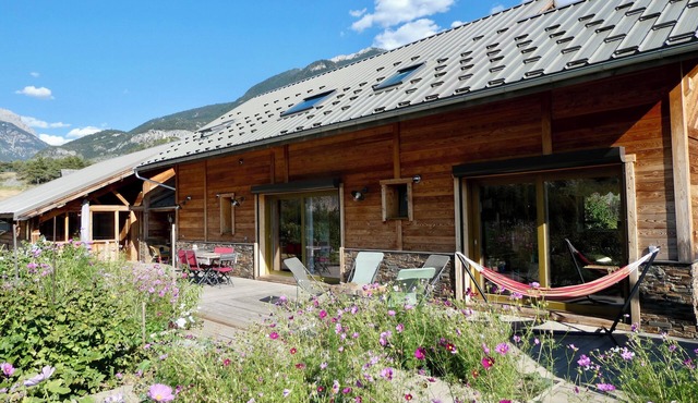 Chalet house facing nature