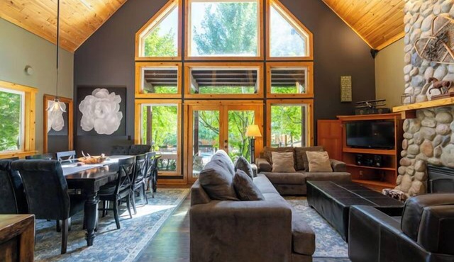 Chalet @ Icicle Creek - Free night promo, please read promo in full below*