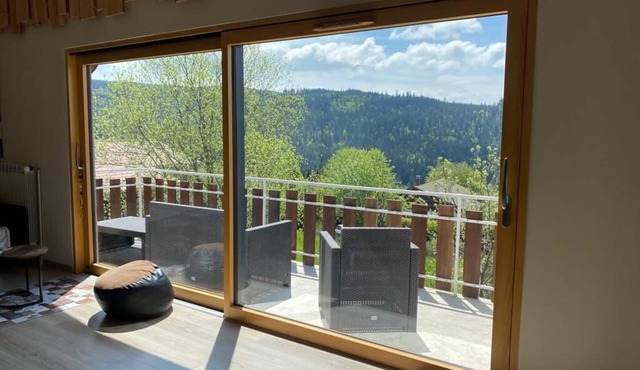 Chalet ideal for 2 families or large family in a quiet location with magnificent views