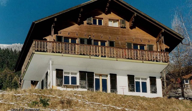 Chalet in a sunny location with great views of the mountains