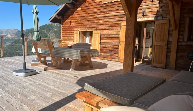 Chalet in beautiful old hamlet at the start of the most beautiful hikes