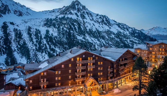 Chalet in Paradiski with Stunning Views