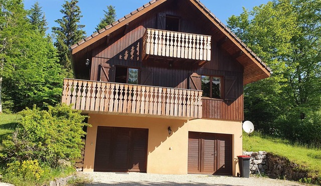 Chalet in quiet location Le Poizat