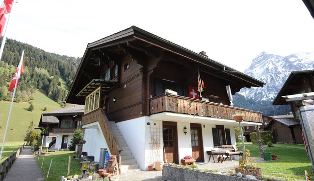 Chalet in Lenk near Simmen Falls