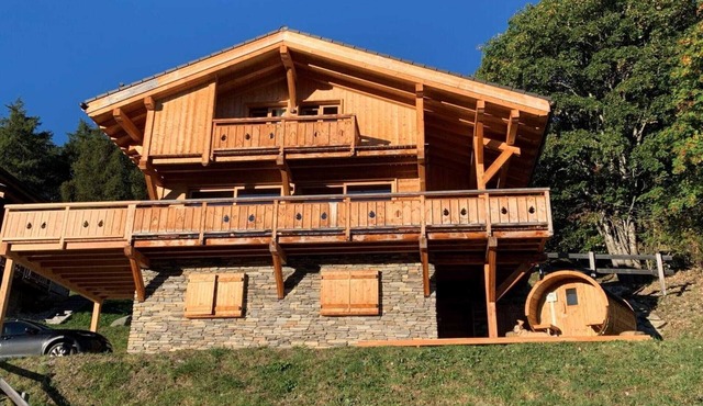 Chalet in Les Masses with garden