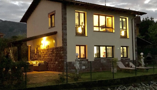 Chalet in Llanes, facing the jesters of Pria