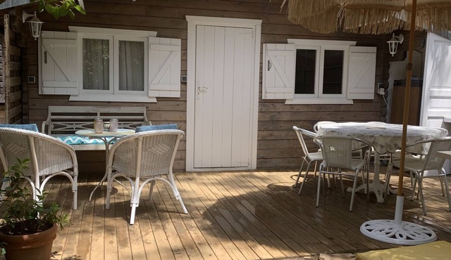 CHALET IN PRIVATE ACCESS PARK BEACH OF BONPORTEAU