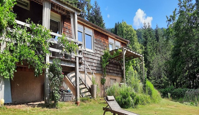 Chalet in Raon-l'Étape near Lake