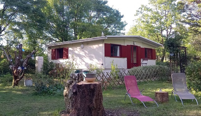 Chalet in the heart of nature, ideally located for visiting the Loire castles.