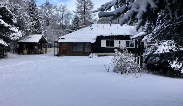 Chalet in the heart of the village - South-facing - 4 p.- All comforts - Close to the slopes