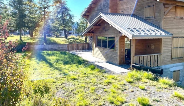 Chalet in the mountains, heart of the resort with exceptional view