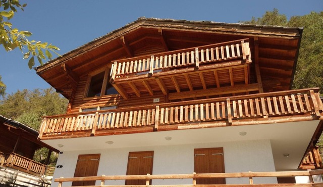Chalet in Veysonnaz with balcony