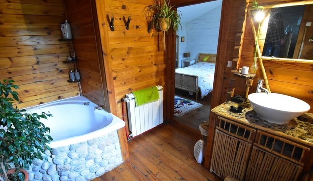 Chalet 'Instant Spa En Montagne' with Mountain View, Private Terrace and Garden