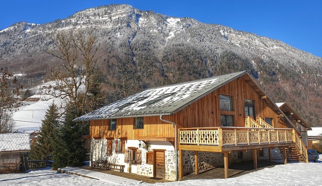 Chalet Jamoo, an authentic renovated farmhouse in the heart of the Aravis mountains