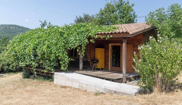 Chalet 'Jaune 4 - 5 Personnes' with Balcony and Wi-Fi