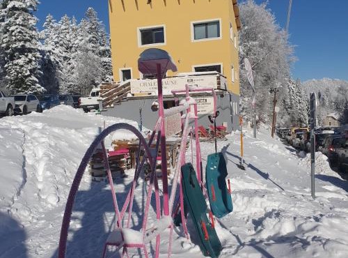 Chalet Jaune La Cachette