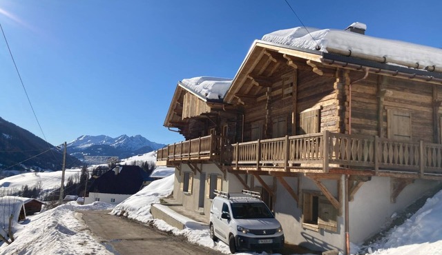 Chalet Jusqu' à 18 Couchages Proche des Stations Les Saisies et Les Contamines