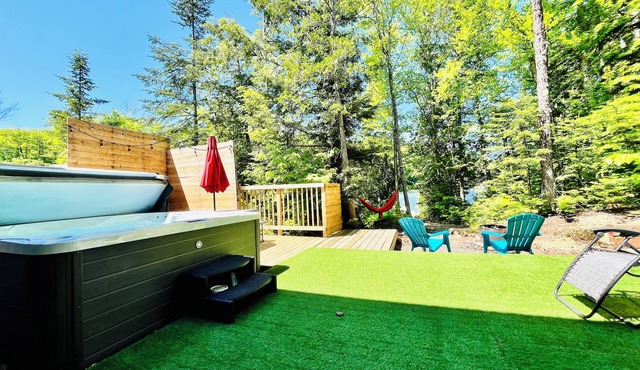 Chalet Karine at the water's'edge with Spa