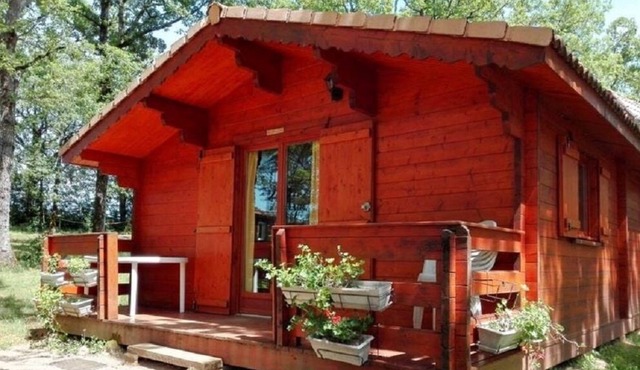 CHALET KNOWS THE CHARM OF ALL WOOD SPACIOUS STAY