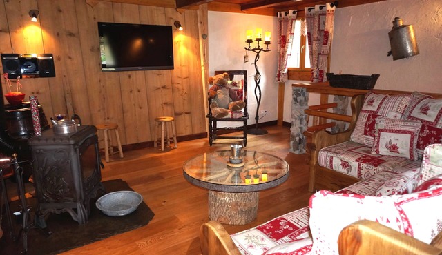 Chalet L'Ancetre - Prices shown are on a self-catered basis