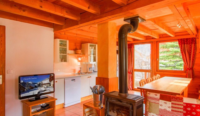 Chalet L'Eitièro hameau des Chazals Nevache Hautes Alpes