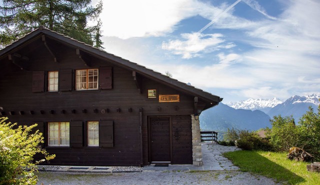 Chalet L'Escapade by Interhome