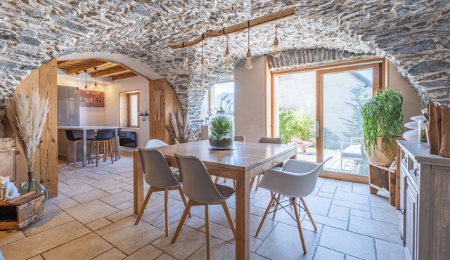 Chalet l'Oisans Bleu Huez Village at the foot of the slopes