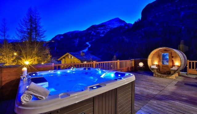 Chalet La Bulle Appt The Eagles 15 pers Sauna Jacuzzi Pool Tignes