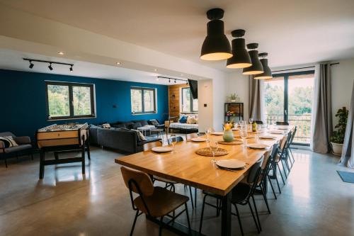 CHALET LA FOUGERE 15 personnes 180m2 bauges Savoie Thoiry