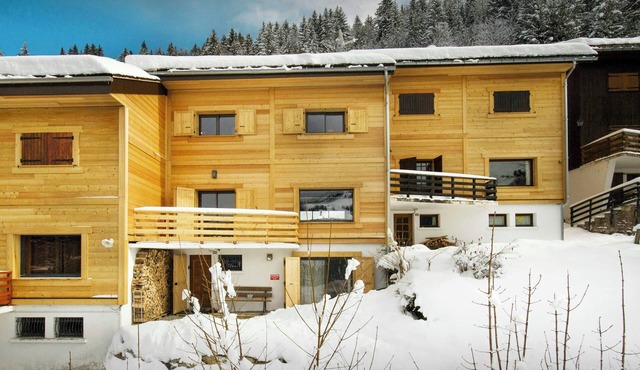 Chalet La Frasse - ski-in ski-out 12p, lovely piste views - OVO Network