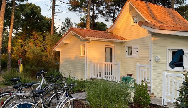 Chalet La Jenny firsthand at the atlantic ocean