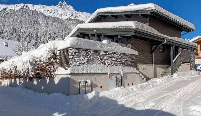 Chalet La Moraine by HILO Collection