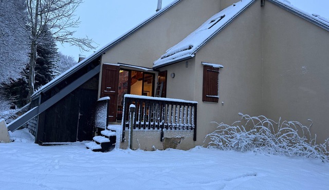 Chalet Laguiole Aubrac at the foot of the slopes